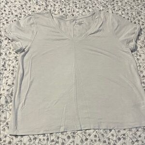 Max Studio Women's white V-Neck Tee